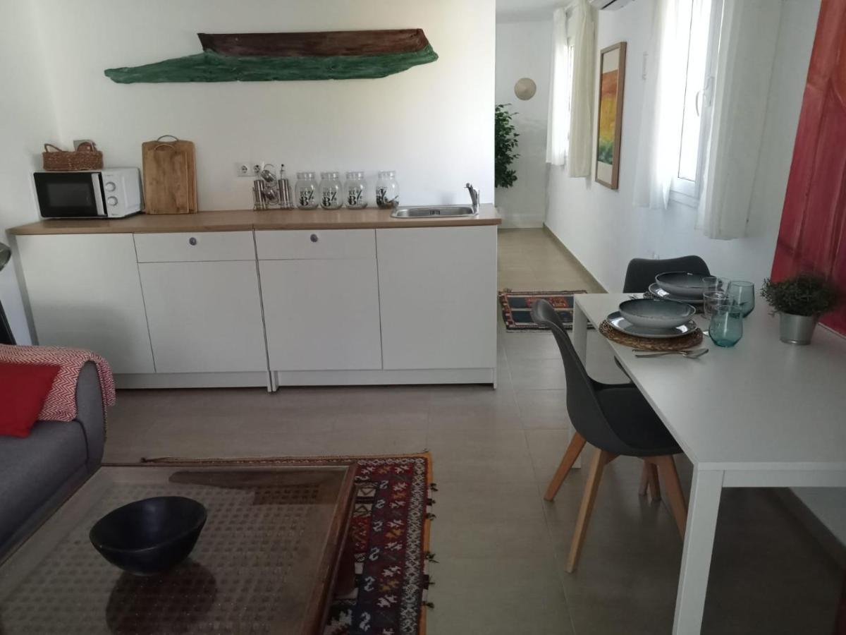 Dormir Entre Limones, Casa De Invitados En Vivienda Familiar Dos Hermanas Esterno foto